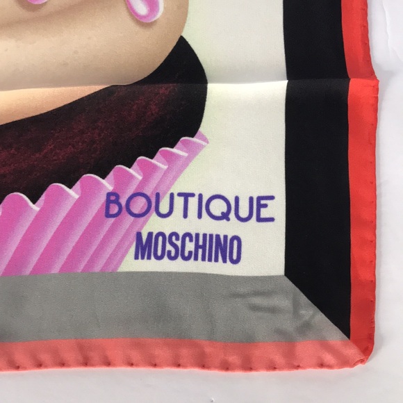 Boutique Moschino Cupcake Scarf 100% Silk Made in Italy NWT - Picture 3 of 7